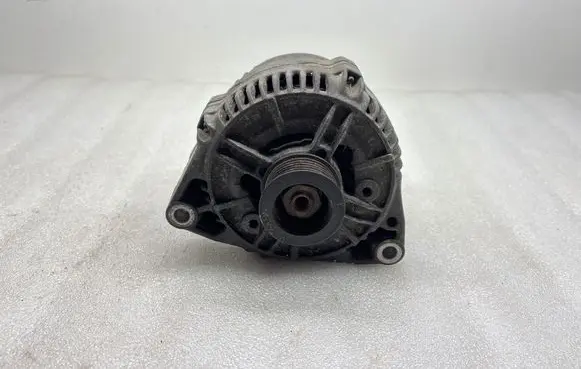 Opel Frontera B Generator/alternator 0123500008 90506202