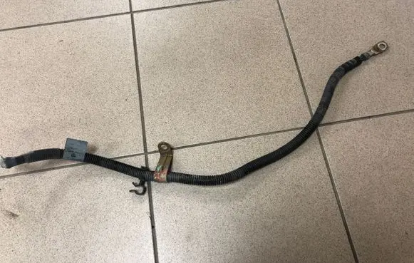 Mercedes-Benz E W211 Wires (generator/alternator) 2115402005