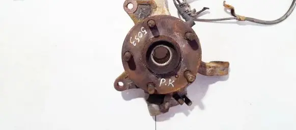Toyota Previa (XR30, XR40) II Front wheel hub