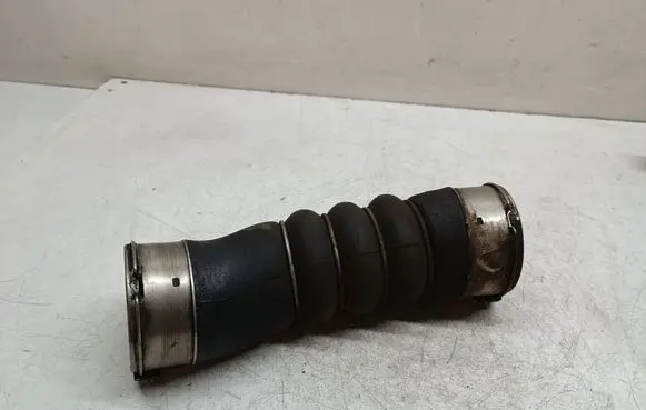 BMW 5 F10 F11 Intercooler hose/pipe
