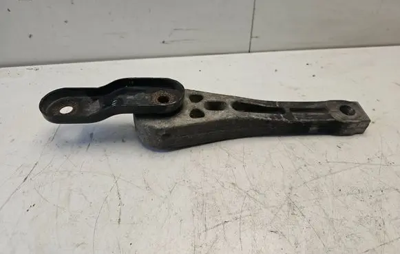 Skoda Octavia Mk2 (1Z) Gearbox mount 1K0199855