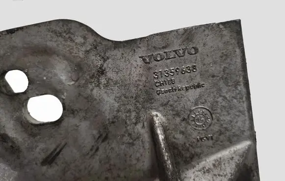 Volvo V40 Engine mounting bracket 31359638