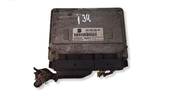 Skoda Fabia Mk2 (5J) Engine control unit/module 03E906033AA 5WP4422502