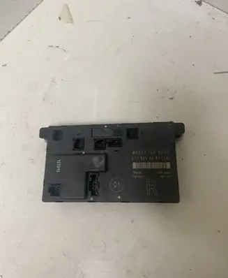 Mercedes-Benz E W211 Door control unit/module A211820848508