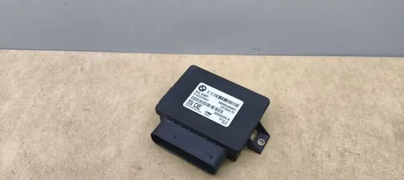 BMW 5 F10 F11 Hand brake control module 23122010