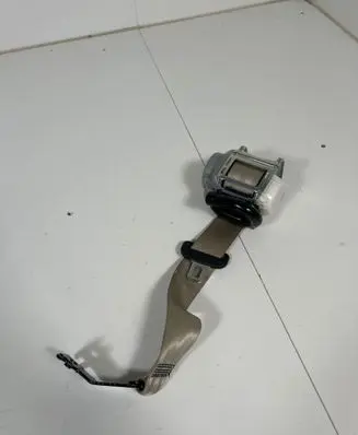 Skoda Superb B8 (3V) Front seatbelt