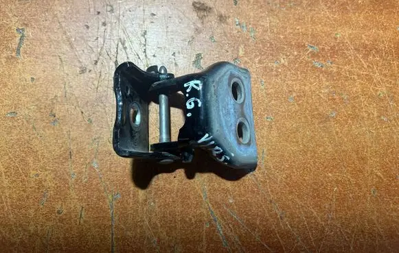 Citroen C4 II Rear door upper hinge