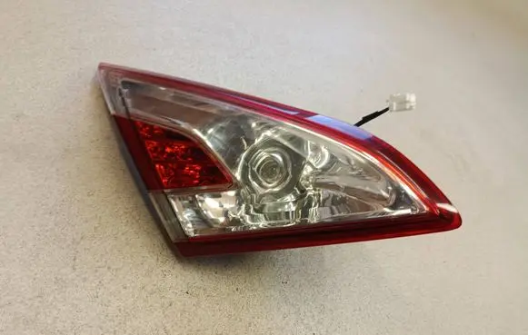 Nissan Murano Z51 Tailgate rear/tail lights I090113 OF5 D097