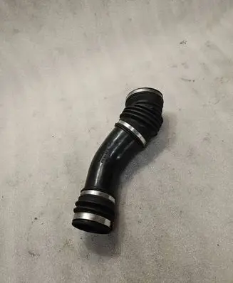 Audi A8 S8 D2 4D Air intake hose/pipe 078129627C