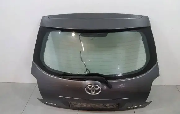 Toyota Auris 150 Tailgate/trunk/boot lid 