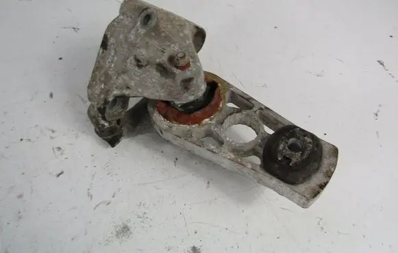 Renault Espace - Grand espace IV Gearbox mounting bracket 