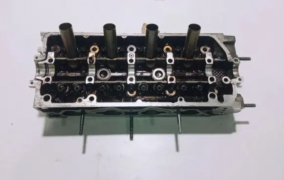 Honda Stream Engine head 