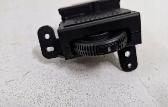 Ford Explorer Light switch F87B-11691-AE