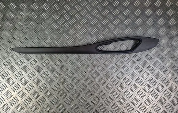 Alfa Romeo Stelvio Front door trim bar 931006180