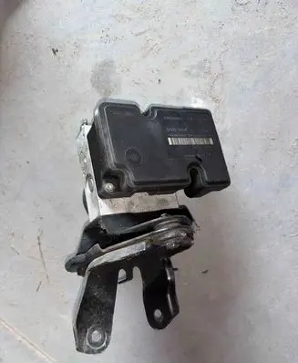 Toyota Yaris ABS Pump 895410D040