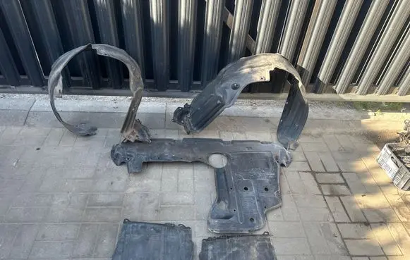 Toyota RAV 4 (XA30) Engine splash shield/under tray 5141042030 5387542061 5387642061