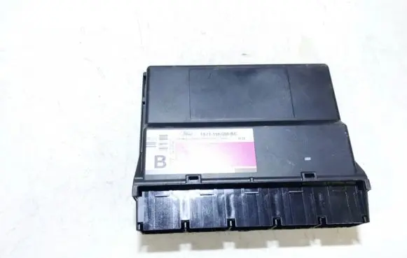 Ford Focus Comfort/convenience module 1s7t15k600bc 1s7t-15k600-bc