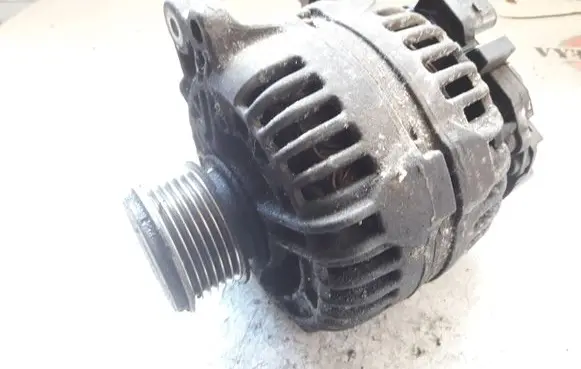 Volkswagen Golf V Generator/alternator 06F903023F
