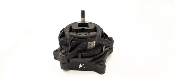 BMW 4 F32 F33 Engine mount bracket 6859411