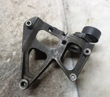 Renault Scenic I A/C compressor mount bracket 103524