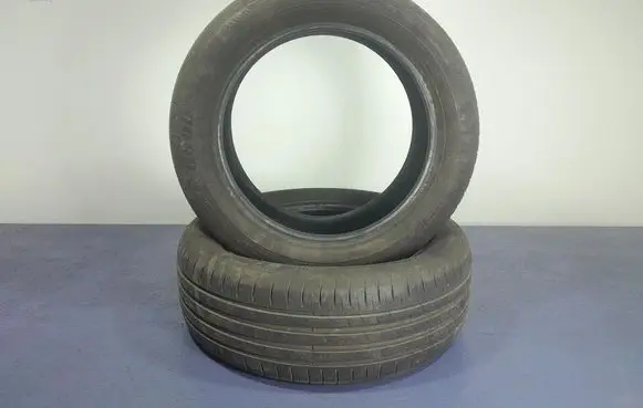 Skoda Octavia 985 R17 summer tire 5452000583932