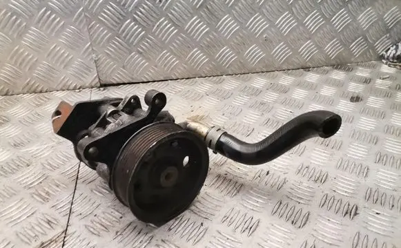 Chrysler 300 - 300C Power steering pump 04891591aa