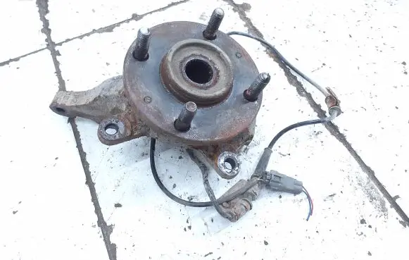 Hyundai Elantra Front wheel hub spindle knuckle P23B04