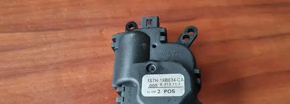 Ford Galaxy A/C air flow flap actuator/motor 1S7H19B634CA