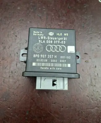 Audi A6 S6 C6 4F Light module LCM 5LA00837903 8P0907357H
