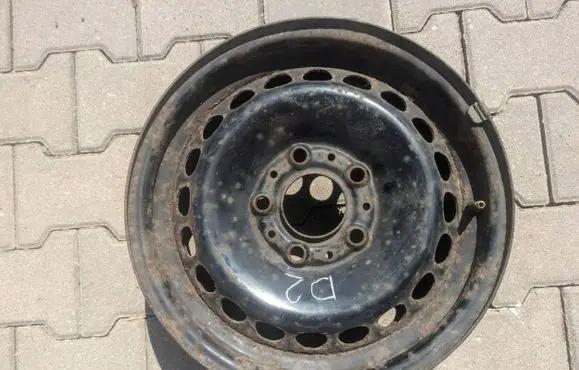 BMW 3 E36 R15 steel rim 36111095007