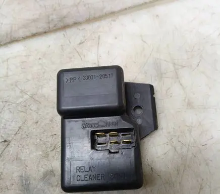 Subaru Forester SF Window wiper relay 3300120517