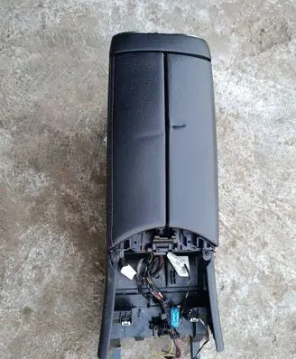 Mercedes-Benz C W205 Armrest 1259954