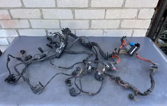 BMW 3 E90 E91 Engine installation wiring loom 7796828 779682801 7790590