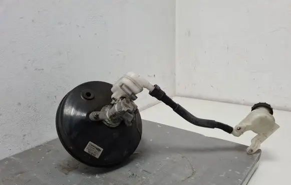 Ford Fiesta Brake booster 8V512B195GC 0204054082
