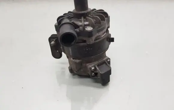 Porsche Cayenne (9PA) Electric auxiliary coolant/water pump 8K0965567
