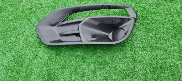 Iveco Daily 4th gen Front bumper lower grill 05802356346 105802356342 105802356344