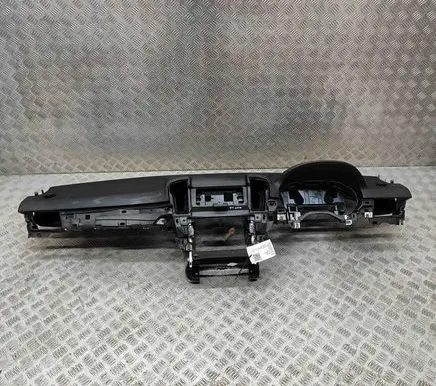 Mercedes-Benz GLE (W166 - C292) Dashboard A1666802887