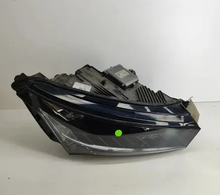 Skoda Enyaq iV Headlight/headlamp 5LB941016B 992941572AD
