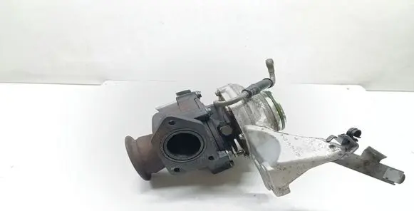 BMW 5 F10 F11 Turbo 8519475 4933500642