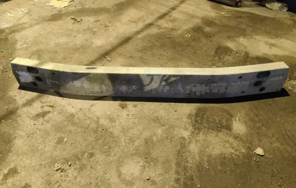 Lexus RX 300 Front bumper cross member