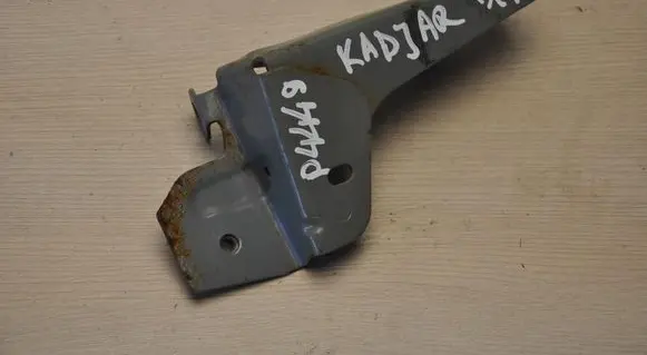 Renault Kadjar Fender mounting bracket 260421711R