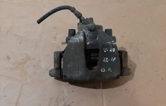 Volvo V40 Front brake caliper