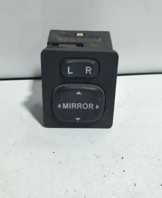 Toyota Corolla Verso E121 Wing mirror switch 183574 S9746C