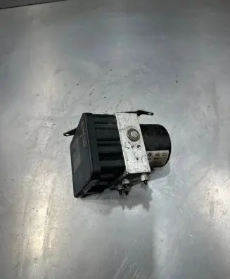BMW 1 E81 E87 ABS Pump 10096008303 6772214 00402337D0