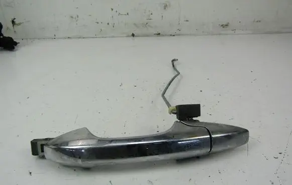 Honda CR-V Front door exterior handle 