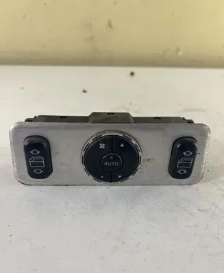 Mercedes-Benz ML W163 Electric window control switch A1638200426 03420620