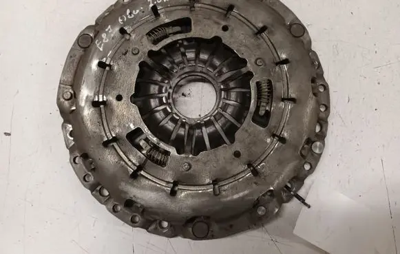 BMW 1 E81 E87 Pressure plate E9610 LUK