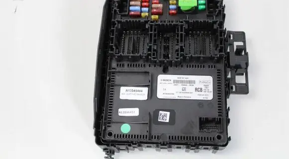 Ford Focus Fuse module JX6T15604RCB