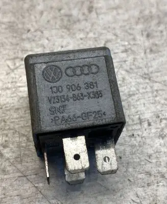 Volkswagen Golf IV Other relay 1j0906381