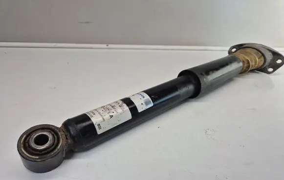 Volkswagen PASSAT B6 Rear shock absorber/damper 311009